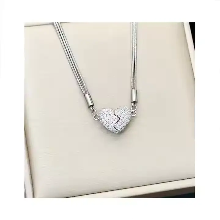 COLLAR CORAZÓN MAGNÉTICO - Ideal Para Representar El Amor Verdadero